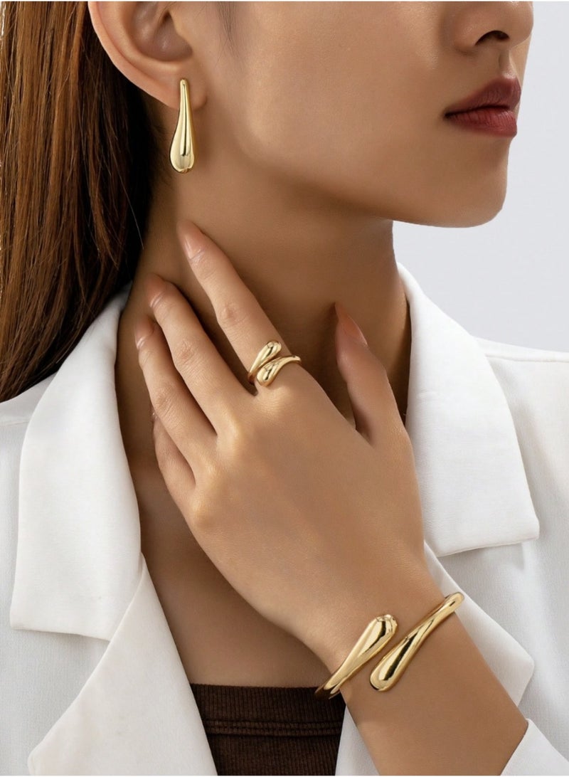 ڤيا مجموعة إكسسورات فاخرة مكونة من أربع قطع (سوار + خواتم + أقراط + قلادة) بتصميم قطرة الدمع باللون الذهبي المطفي - Image 5